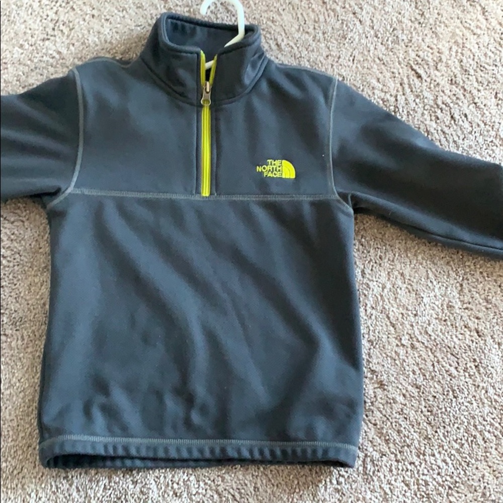 Boys North Face pullover